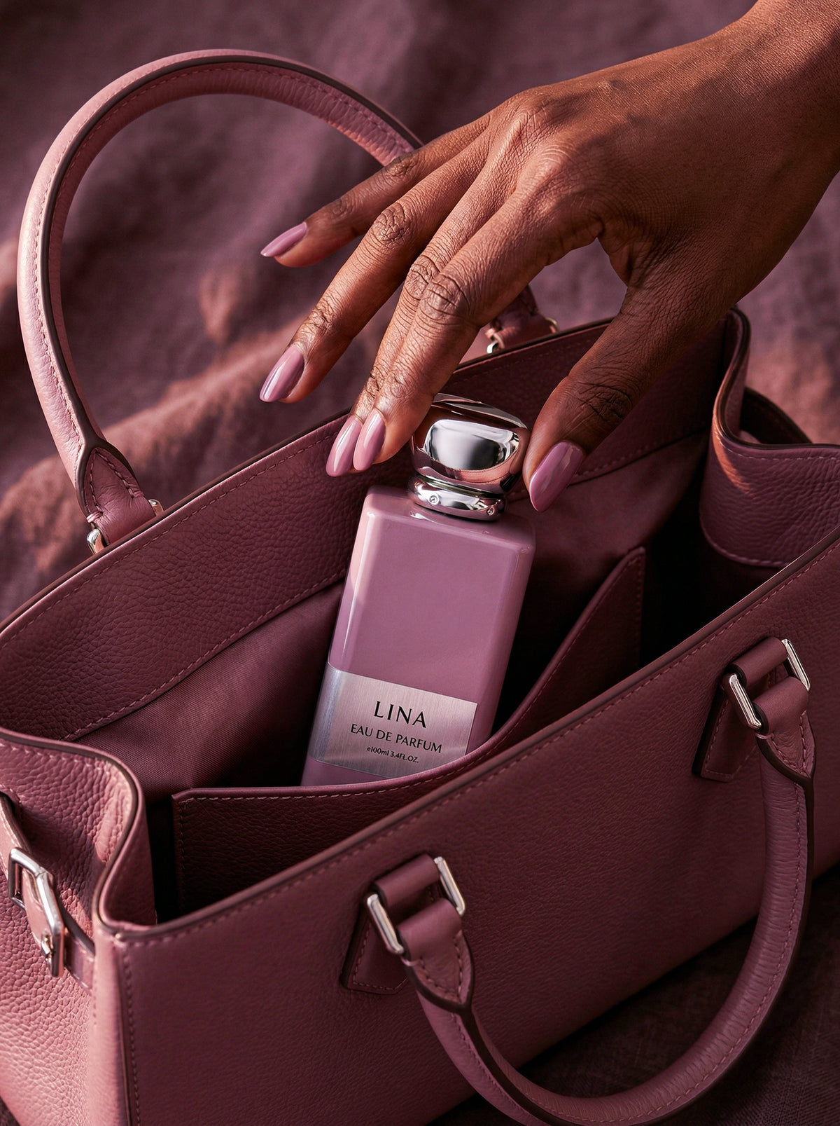 Lina gallery image